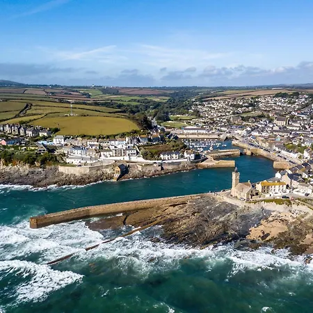 Apartment 1 Bed In Marazion 86149 *